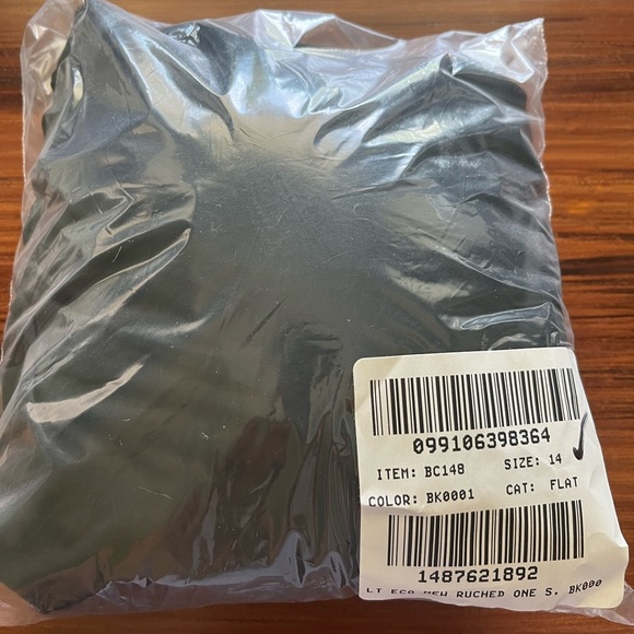 J. Crew Long torso ruched one shoulder one piece Swimsuit BC148 Black 14 - Picture 6 of 6